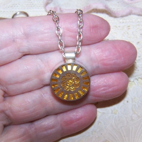 VICTORIA VARGA Sterling Silver Chain Necklace with Yellow Glass Sliding Pendant - Picture 3 of 11